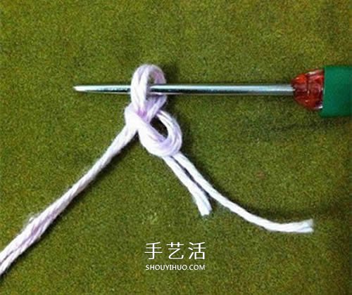 小巧可爱带挂环 正方形杯垫的钩针编织图解(图12)