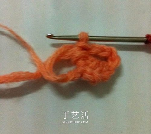 毛线编织莲花胸针的方法 钩针荷花胸花的编法(图16)