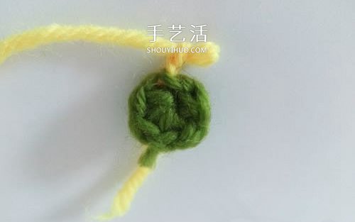 超可爱毛线小花的钩法 钩针编织六瓣花图解(图3)