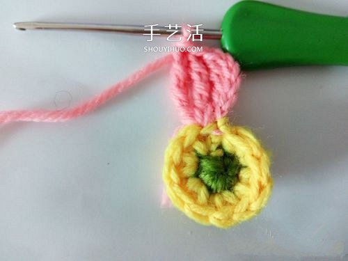 超可爱毛线小花的钩法 钩针编织六瓣花图解(图8)