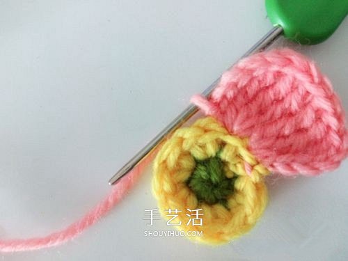 超可爱毛线小花的钩法 钩针编织六瓣花图解(图11)