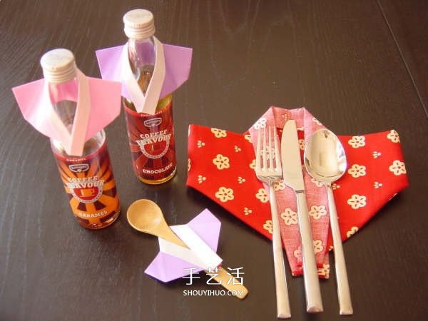 餐巾折纸和服的方法 简单餐巾和服的折法图解(图6)