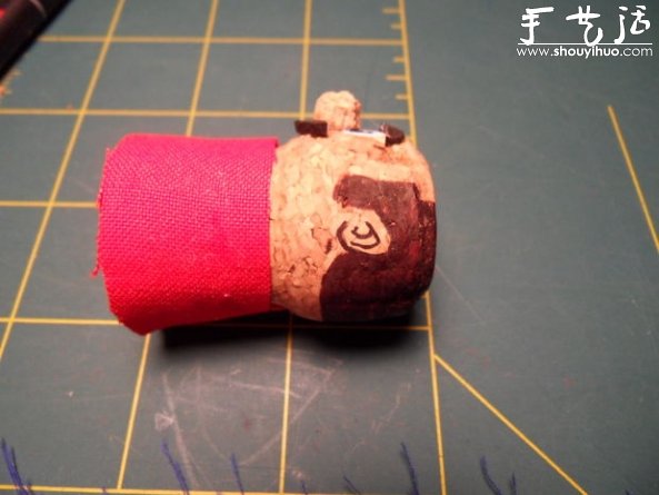 红酒木塞子手工DIY马里奥的教程(图8)