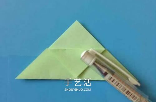 简单护书角怎么折图解 卡通护书角折法教程(图8)
