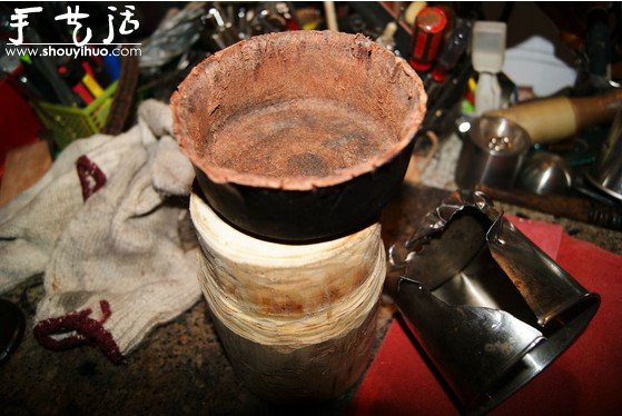 废弃大铁茶杯手工DIY漂亮手提包的教程(图4)