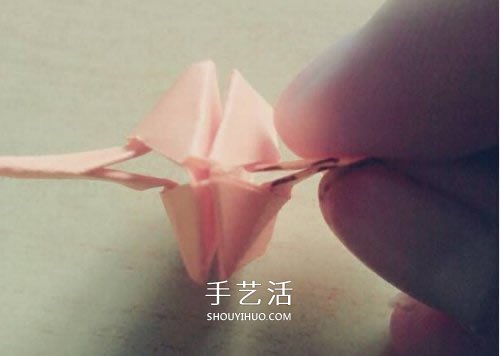 带翅膀气球的折法图解 折纸有翅膀的气球教程(图15)