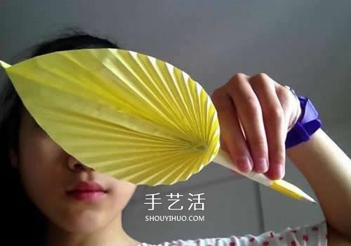 儿童羽毛笔的折法图解 简单折纸羽毛笔教程(图15)