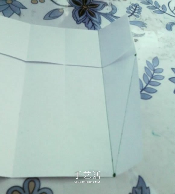 简单高脚杯的折法图解 折纸红酒杯的方法教程(图9)