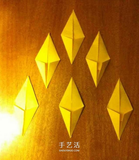幼儿枫叶的折纸方法 简单折叠枫叶图解教程(图10)