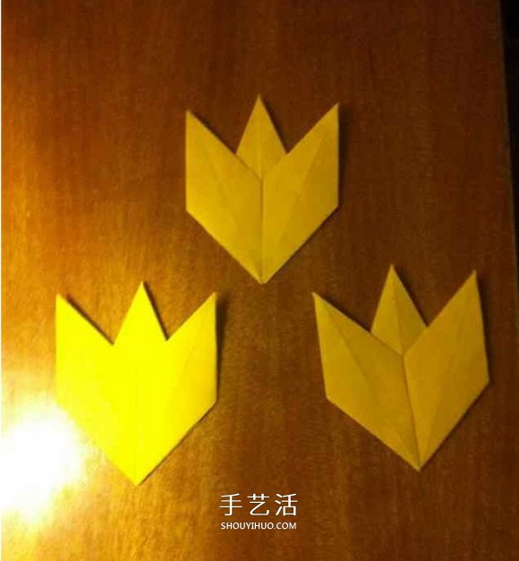 幼儿枫叶的折纸方法 简单折叠枫叶图解教程(图12)