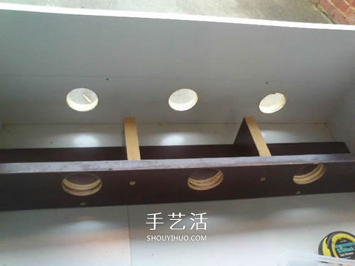 旧书架改造鸟柜的方法 旧家具DIY制作超大鸟笼(图3)