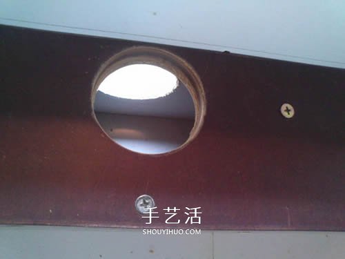 旧书架改造鸟柜的方法 旧家具DIY制作超大鸟笼(图4)