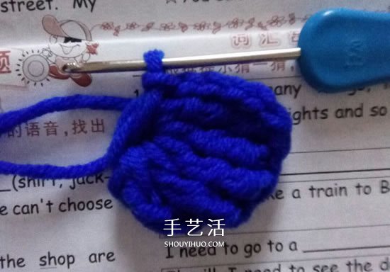 小巧可爱的装饰 手工钩针编织蝴蝶结的图解(图12)