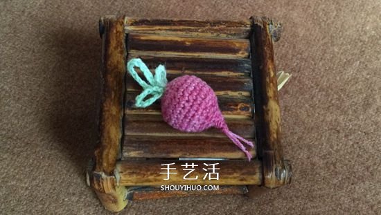 怎么钩织小萝卜的方法 简单水萝卜的钩法图解(图12)