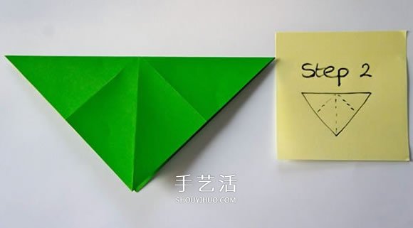 怎样折立体圣诞树图解 儿童立体圣诞树的折法(图3)