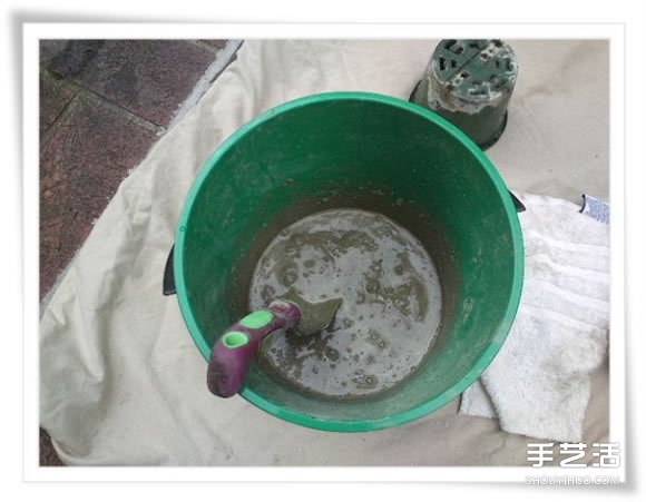 旧毛巾废物利用做花盆 水泥毛巾花盆手工制作(图11)