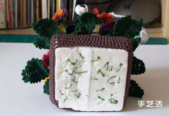 手工针织逼真的三色堇花盆栽花篮图解教程(图10)