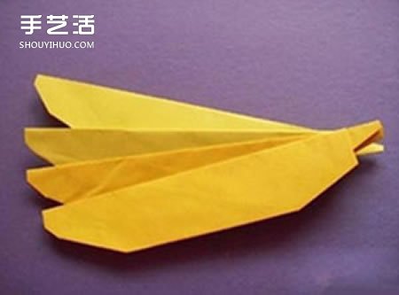 简单香蕉的折法图解 幼儿园香蕉折纸教程 - 双维造物网