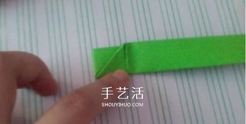 纸戒指的折法图解教程 折纸戒指简单又可爱(图11)