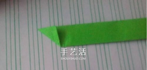 纸戒指的折法图解教程 折纸戒指简单又可爱(图5)
