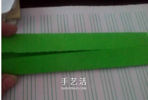 纸戒指的折法图解教程 折纸戒指简单又可爱(图3)