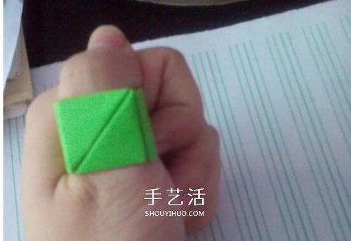 纸戒指的折法图解教程 折纸戒指简单又可爱(图15)