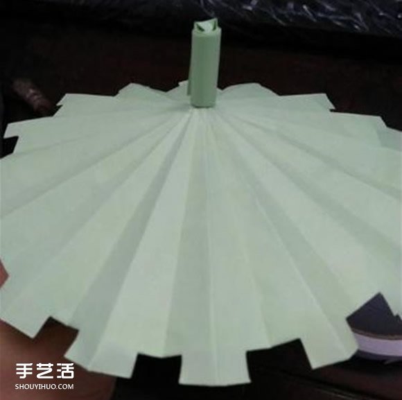 立体小雨伞的折法图解 儿童纸雨伞制作方法(图24)