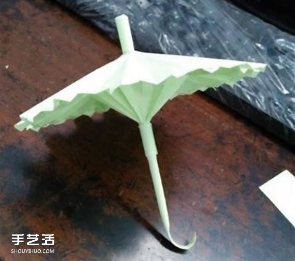 立体小雨伞的折法图解 儿童纸雨伞制作方法(图27)