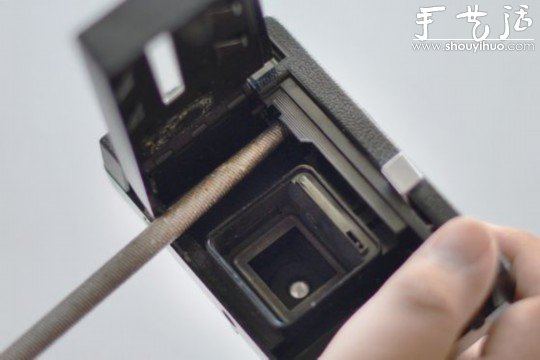 旧相机DIY改装成iPhone手机充电插座(图7)