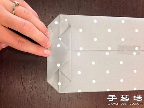 手工折纸制作经典的礼品包装袋(图10)