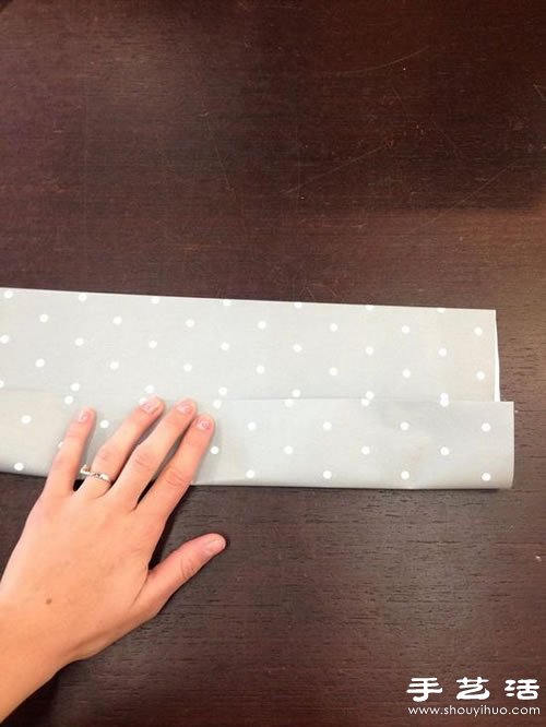 手工折纸制作经典的礼品包装袋(图4)