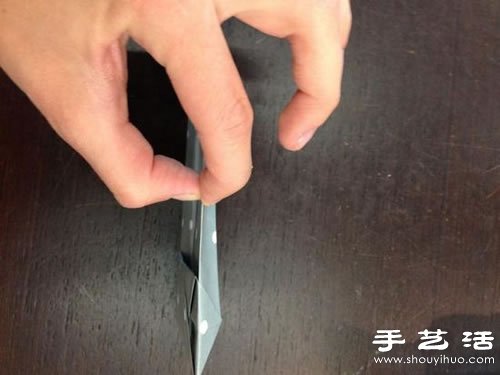 手工折纸制作经典的礼品包装袋(图15)