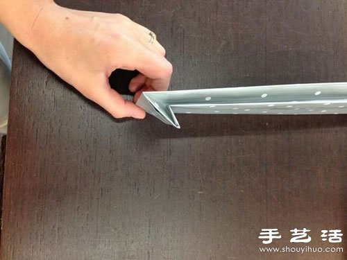 手工折纸制作经典的礼品包装袋(图18)