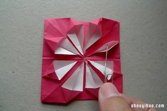 纸绣球的做法 折纸绣球花手工制作图解教程(图12)