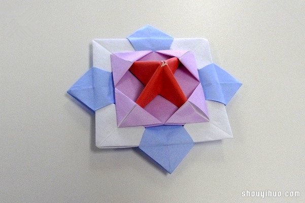 纸陀螺的制作方法 纸陀螺的折法图解教程(图5)