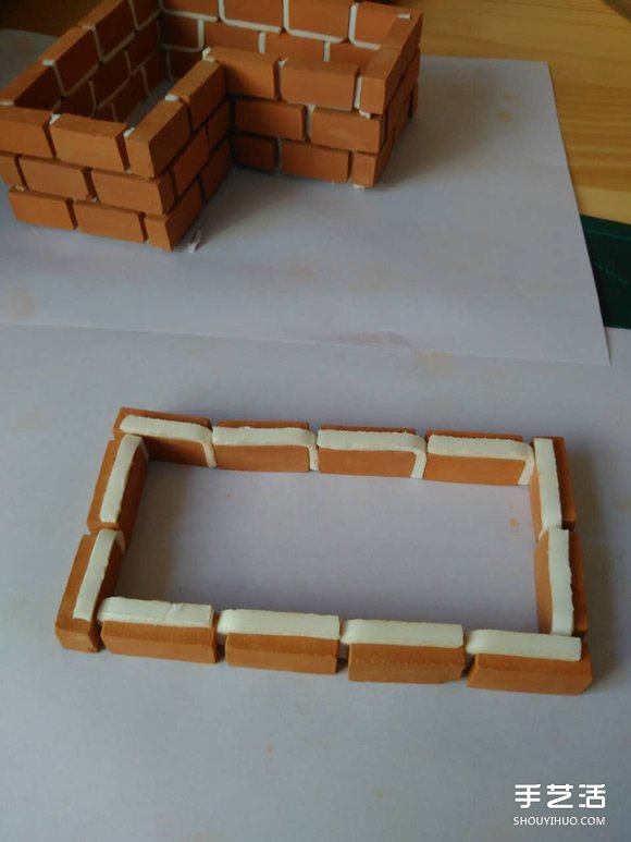 将花坛搬到桌子上！利用废砖头DIY制作花盆(图5)