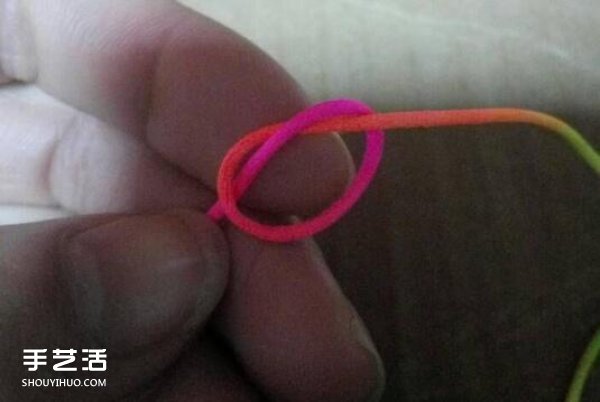 简单冰花结的编织方法 手工编冰花结的步骤图解(图2)