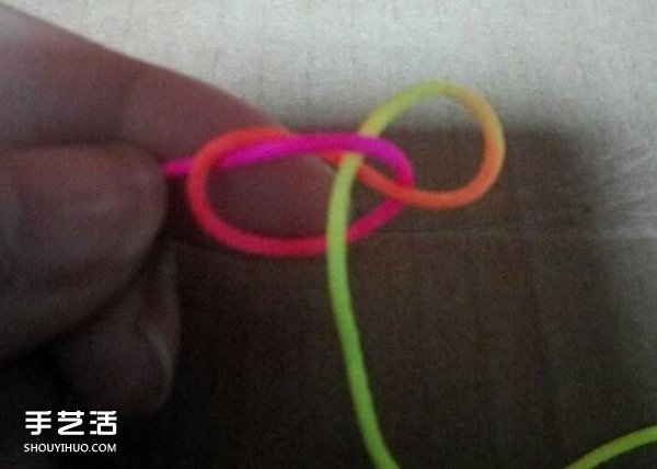 简单冰花结的编织方法 手工编冰花结的步骤图解(图3)