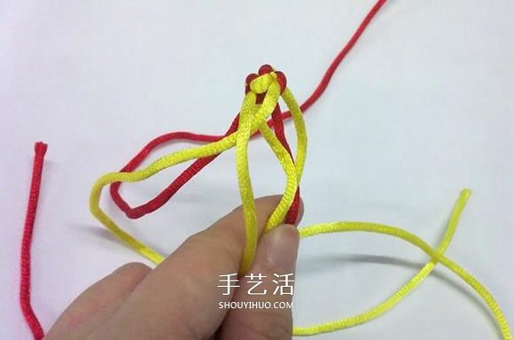 心形同心结怎么编图解 情人节爱心的编织方法(图7)
