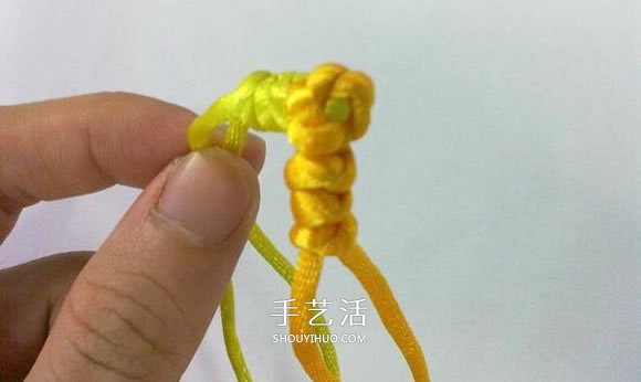 心形同心结怎么编图解 情人节爱心的编织方法(图20)