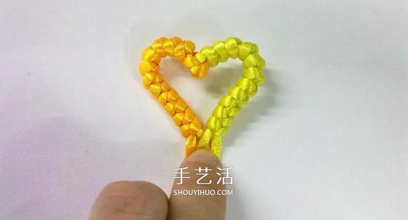 心形同心结怎么编图解 情人节爱心的编织方法(图22)