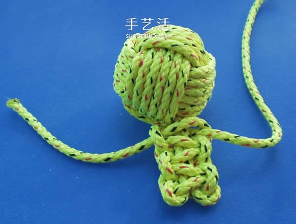 绳子编织球体的方法 怎么用绳编圆球小挂件(图14)
