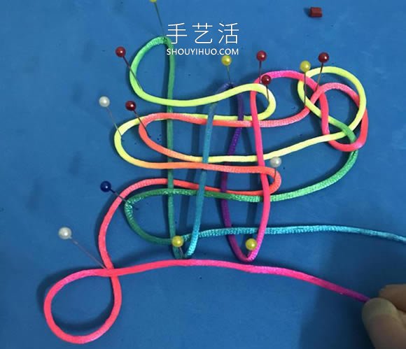蝴蝶结的编法步骤图解教程(图11)