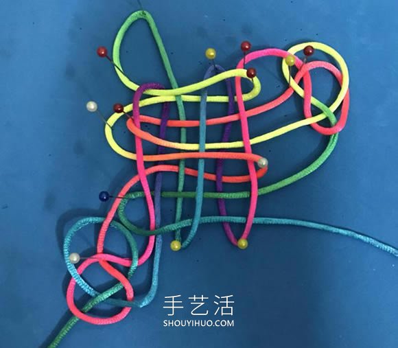 蝴蝶结的编法步骤图解教程(图16)