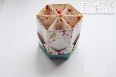 折纸笔筒的手工制作方法 - 双维造物网