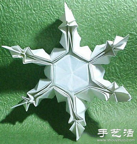 立体雪花折纸教程 折雪花的方法 - 双维造物网