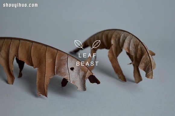 干枯树叶手工制作成各种生动逼真的动物(图1)