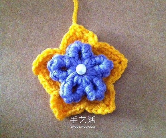 两层双色五瓣花的钩法 手工钩针编织五角星花 - 双维造物网
