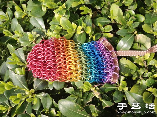 利用金属线DIY制作漂亮彩虹袋子(图5)