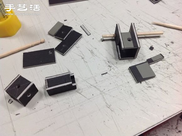 纸盒子手工制作可以变形的擎天柱模型玩具(图8)
